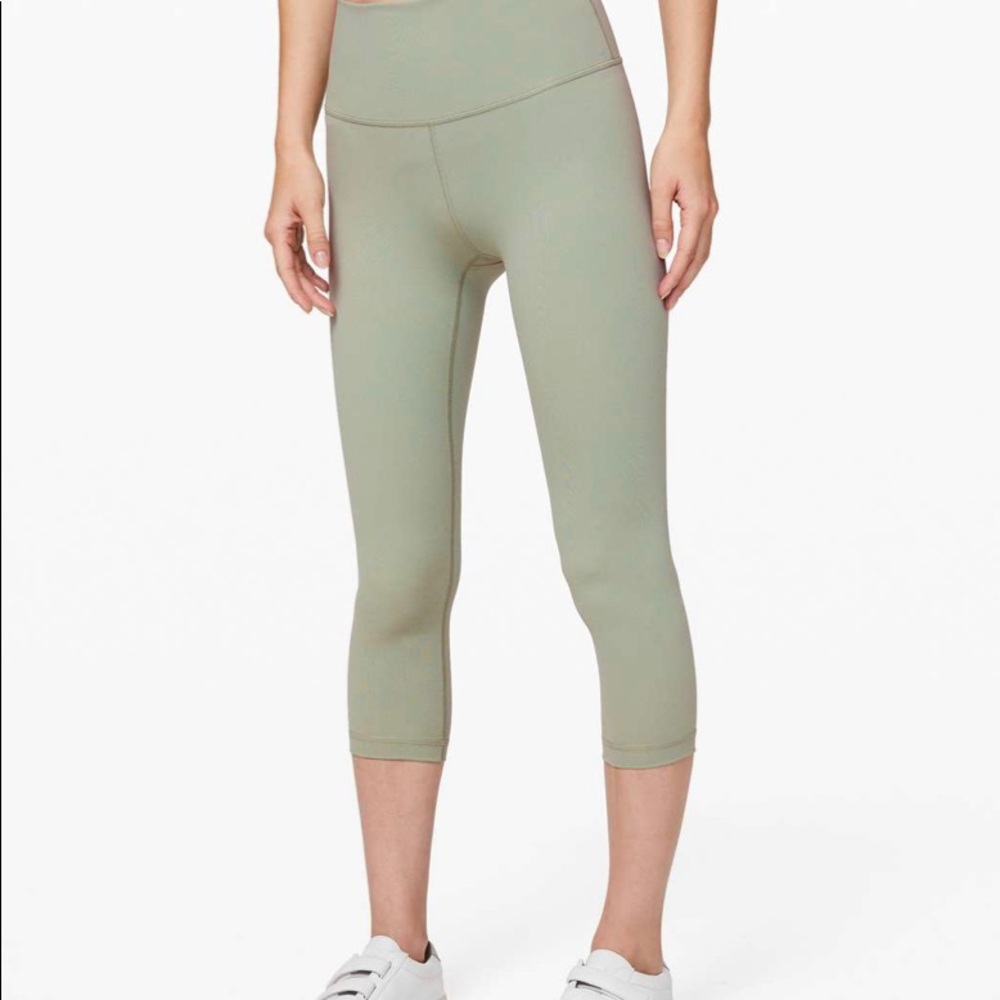 Lullulemon wunder under leggings crop 21”